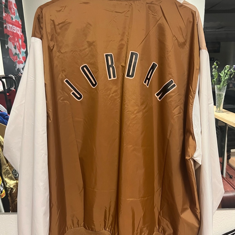 Jordan windbreaker